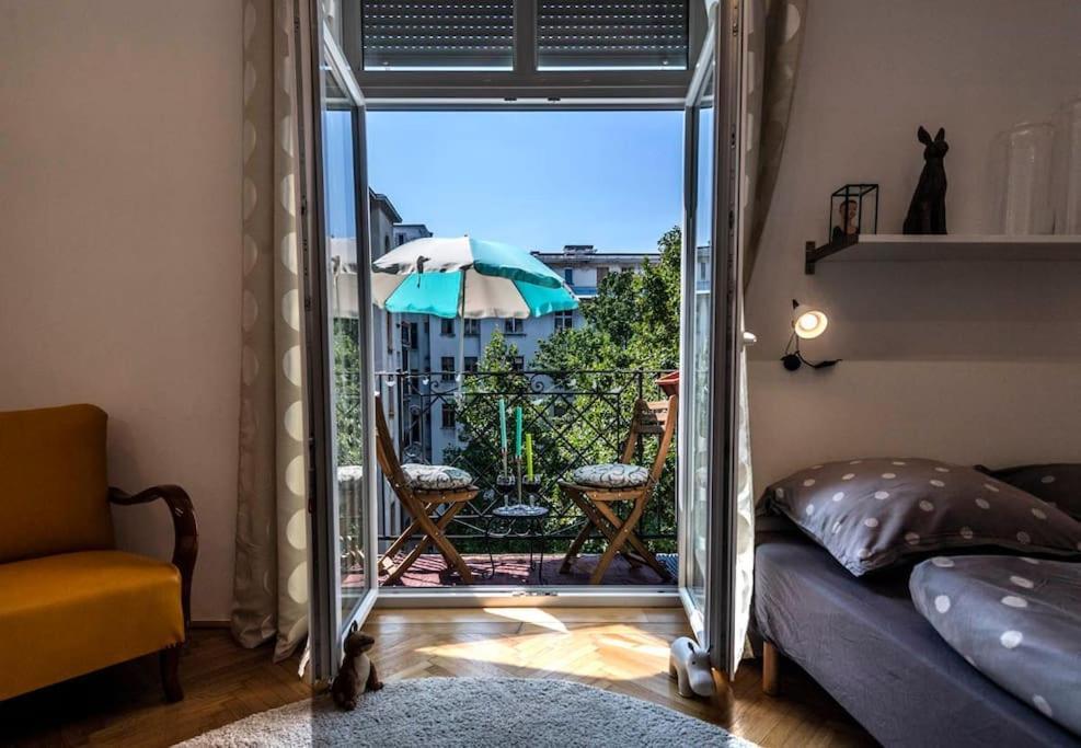 Gorgeous Flat Right Near The City Center Budapest Exterior foto