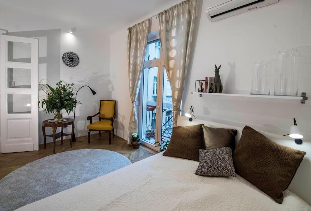 Gorgeous Flat Right Near The City Center Budapest Exterior foto